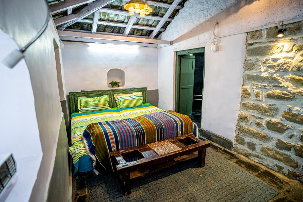 The Olive Hut Villa Bīr Екстериор снимка