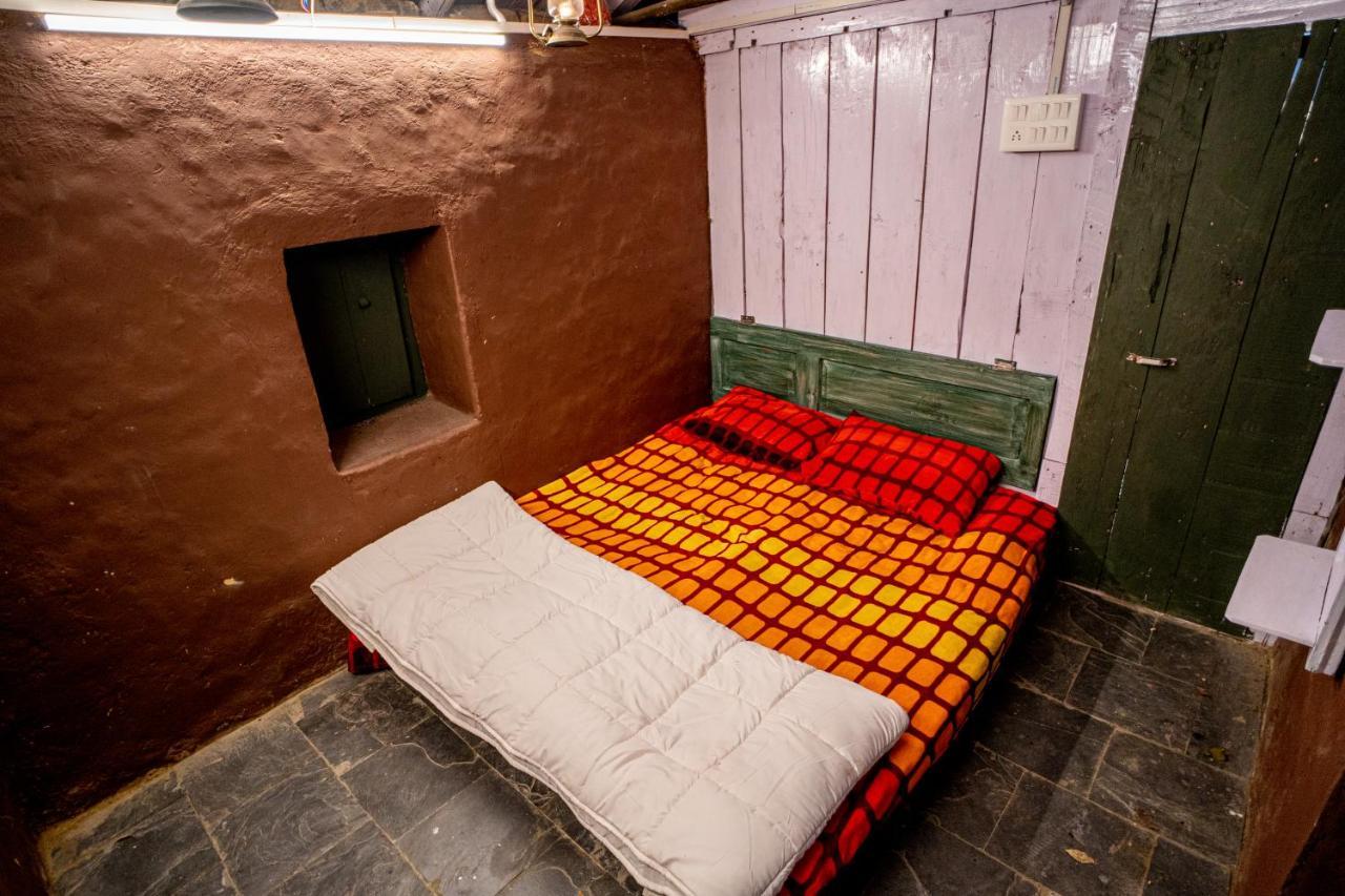 The Olive Hut Villa Bīr Екстериор снимка